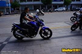 试骑国产摩托车视频